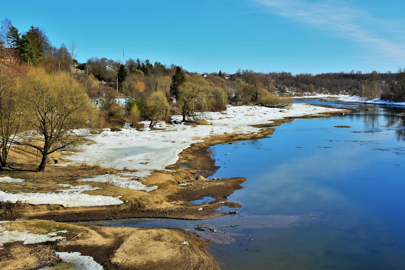 "Больной и талый снег и все течет, течет..."