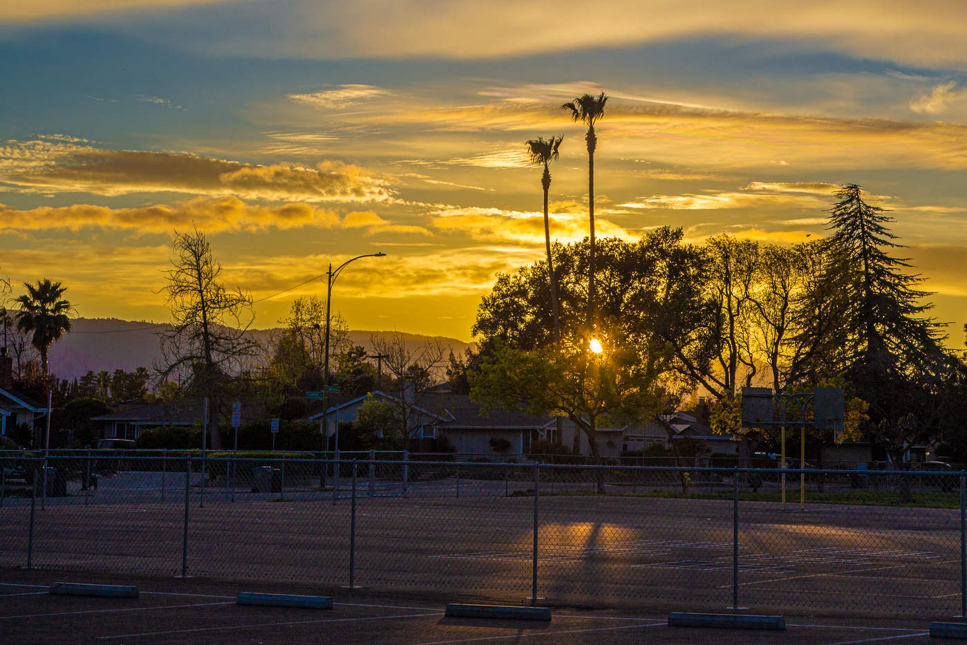 Солнце садится