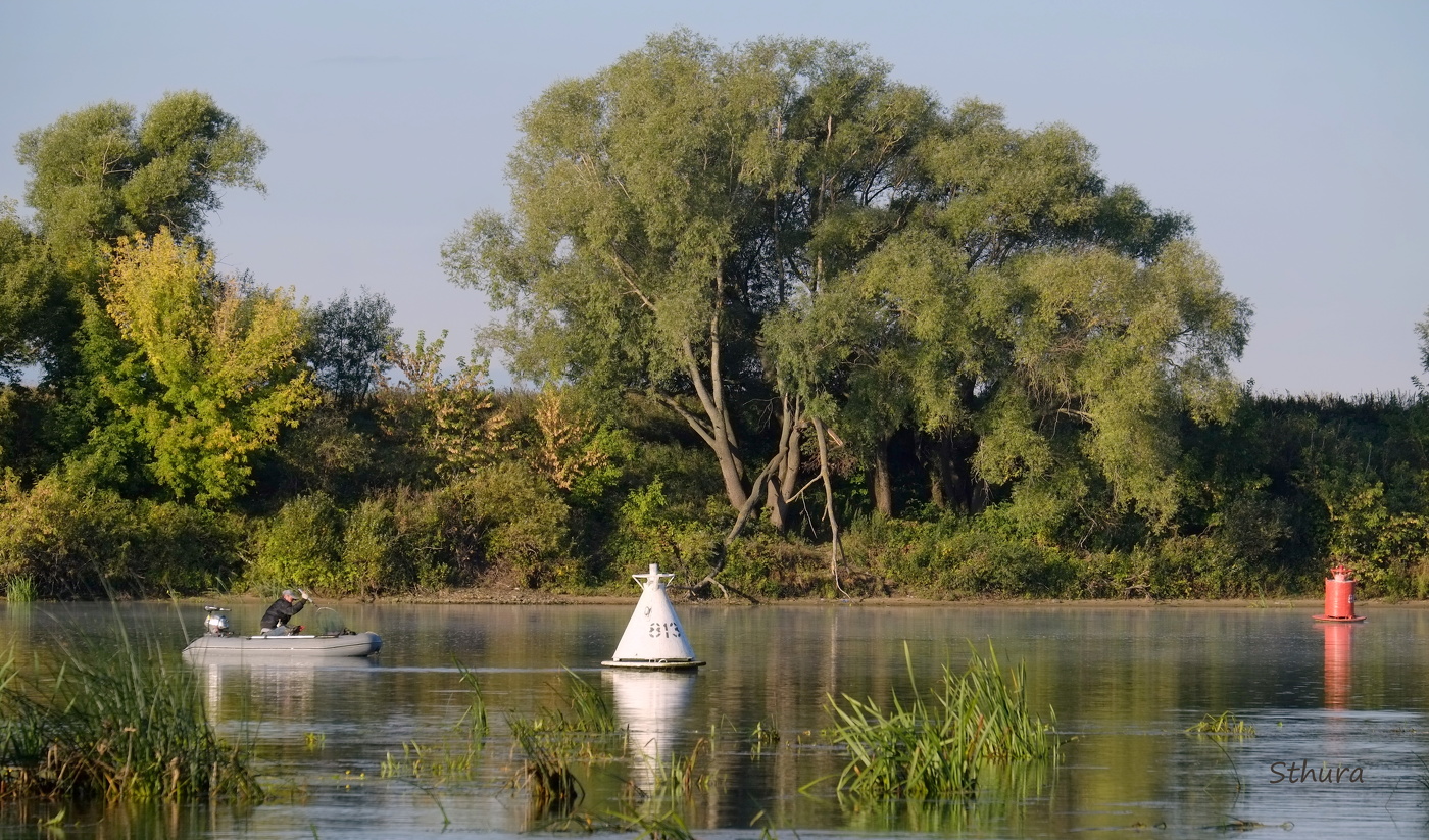 Рыбак на Оке.