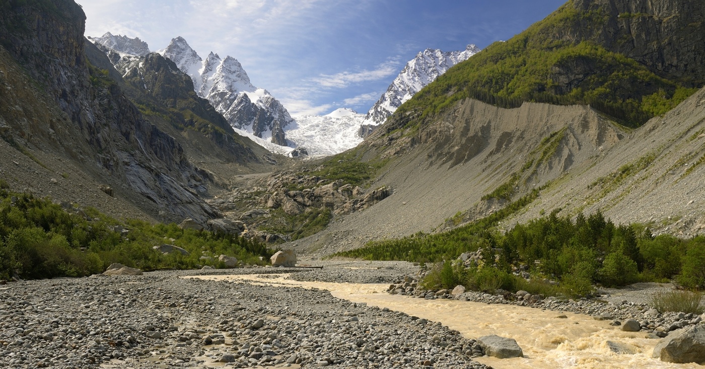 Карамоугом