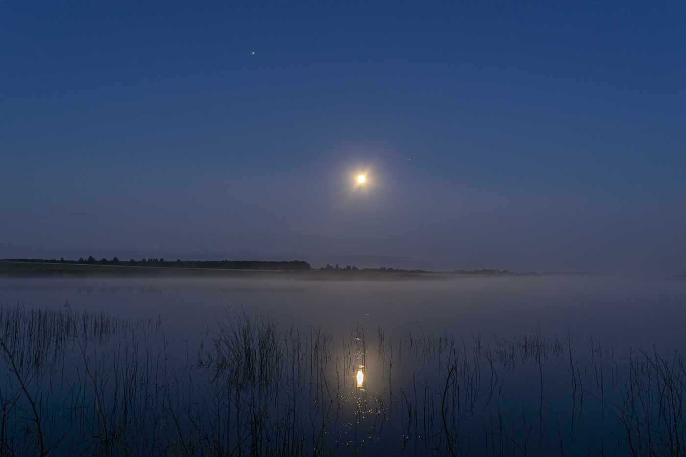 в предутренний час