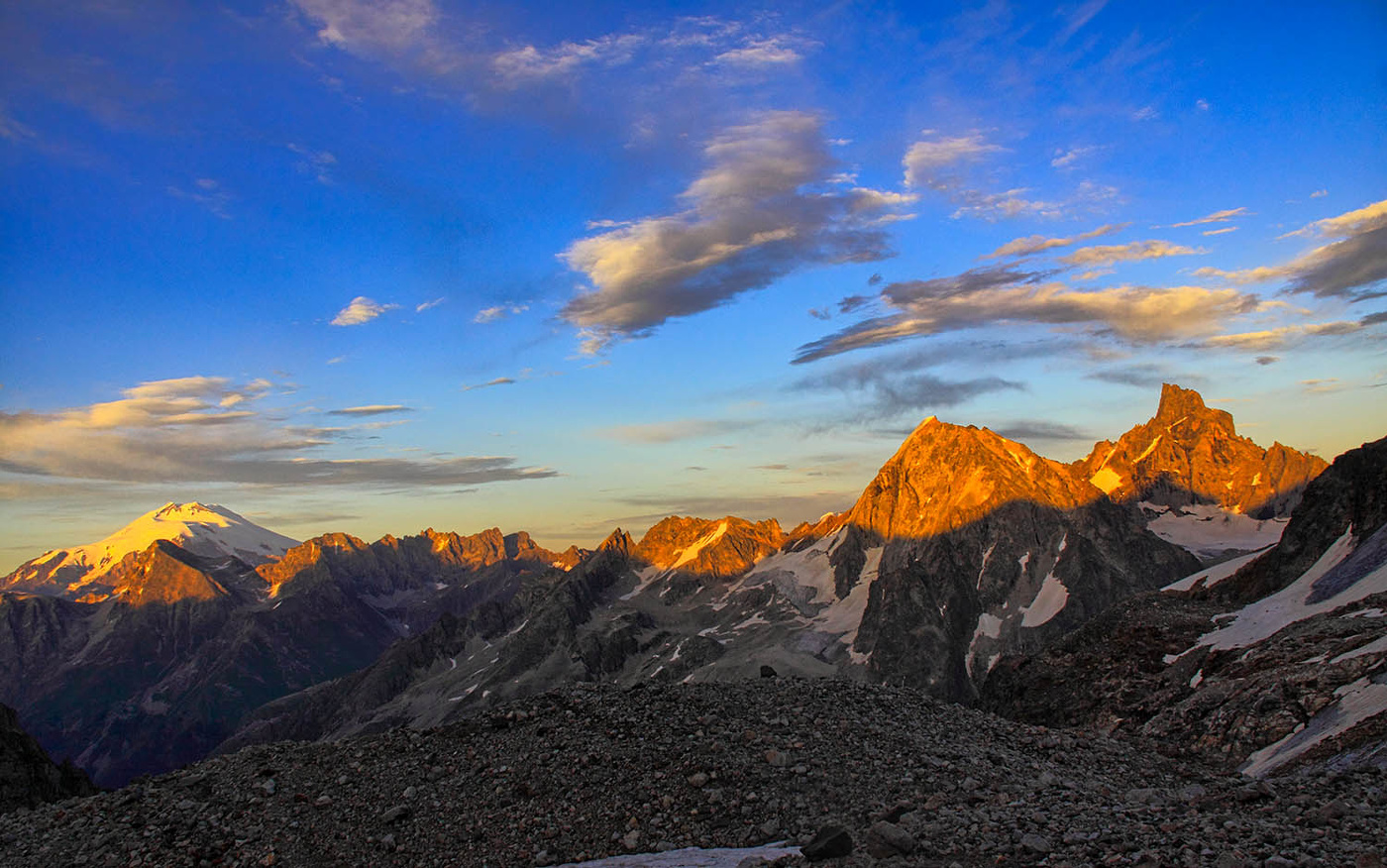 Вечер под перевалом Актур