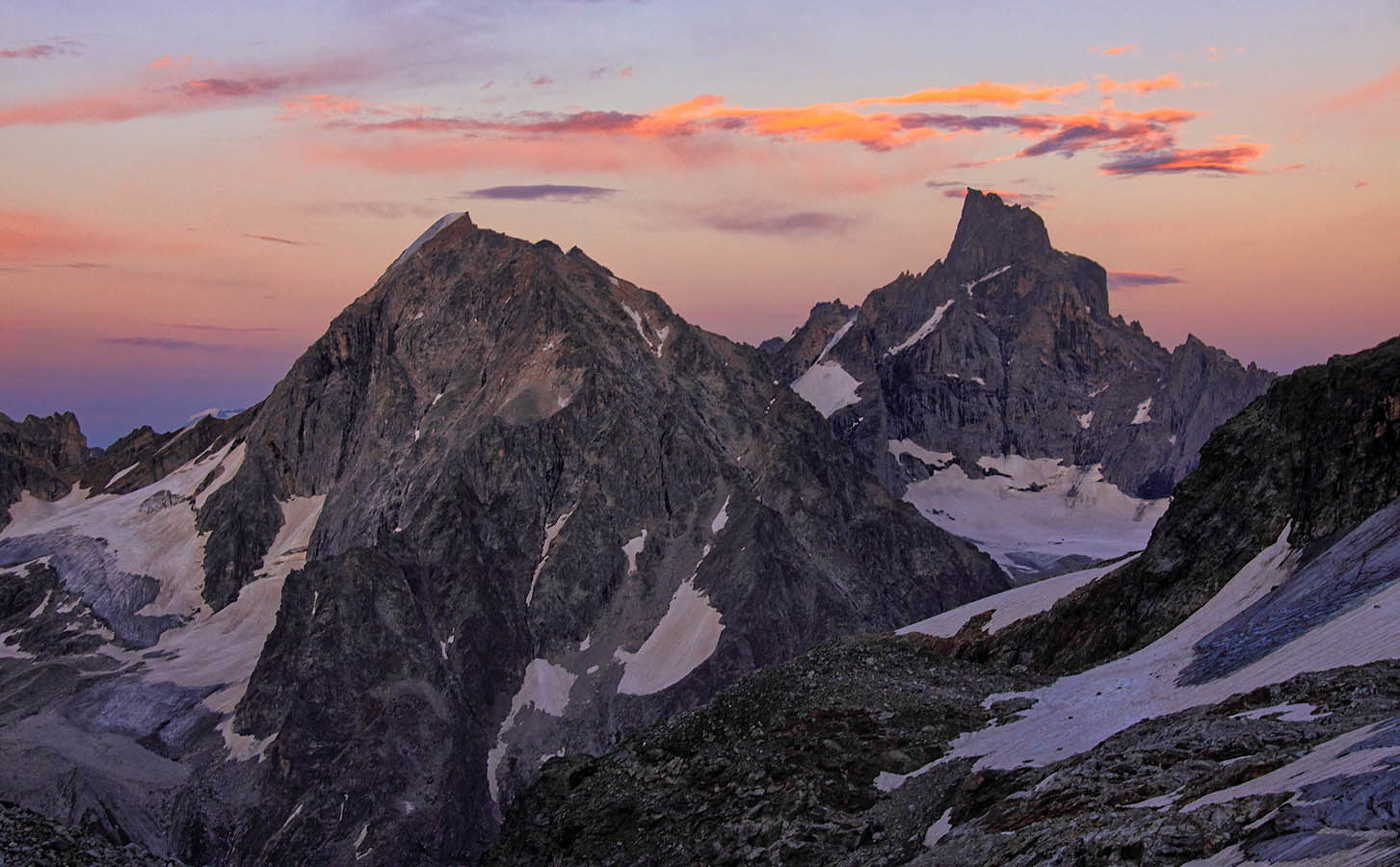 Трапеция и Далар