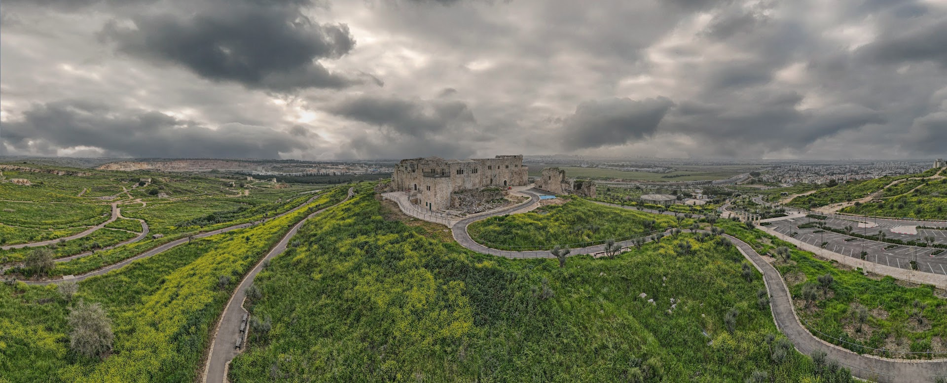 Мигдаль-Цедек (Башня Справедливости)