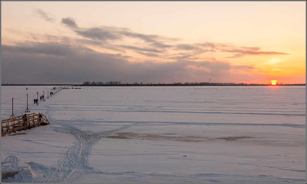 Зимний месяц март.