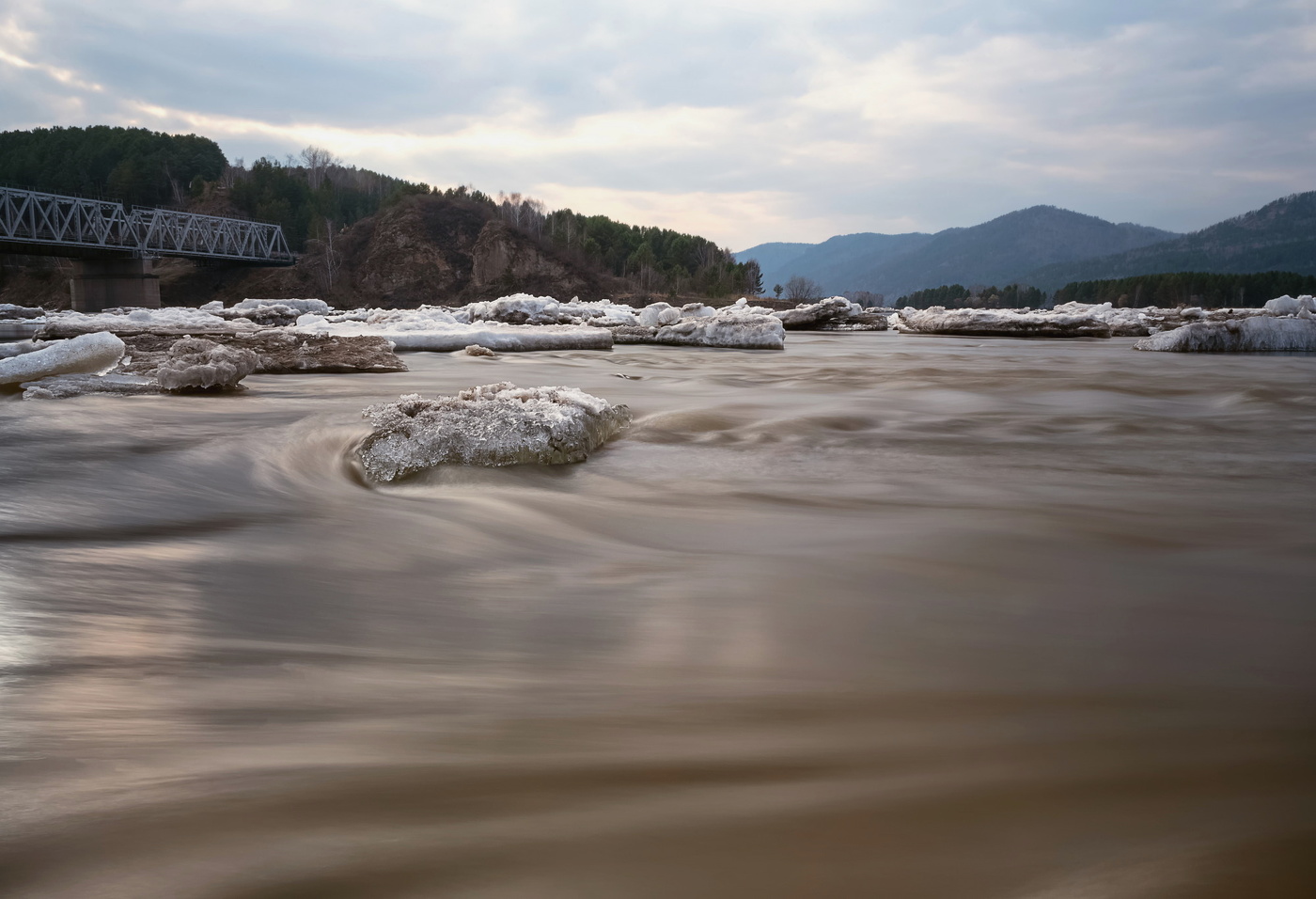 Манский ледоход