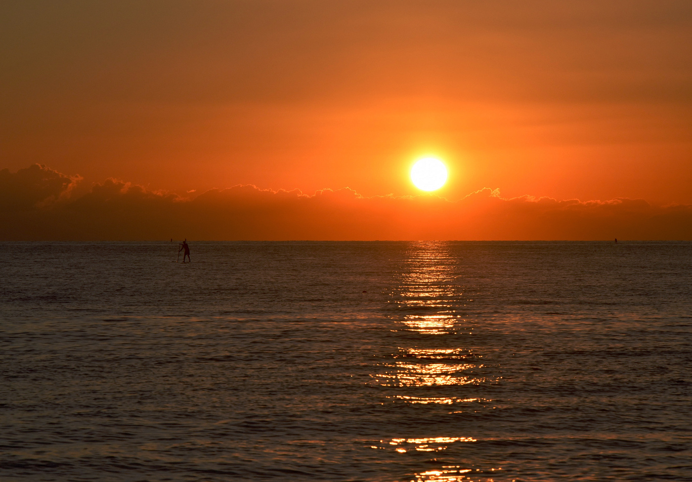 На маленьком плоту...