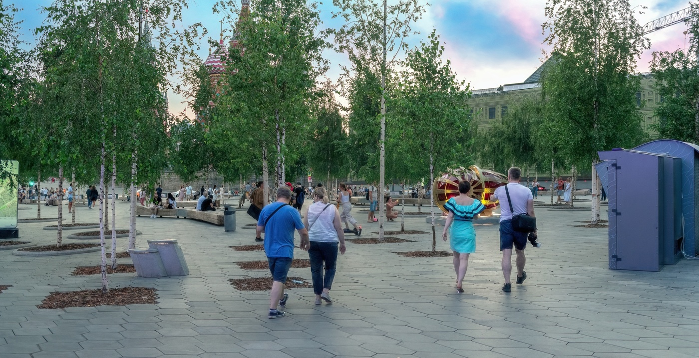 Возле Красной площади