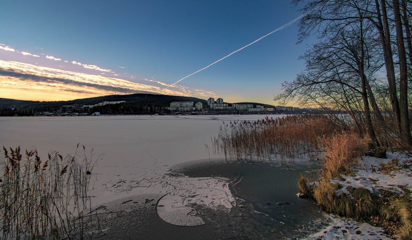 Небо над озером