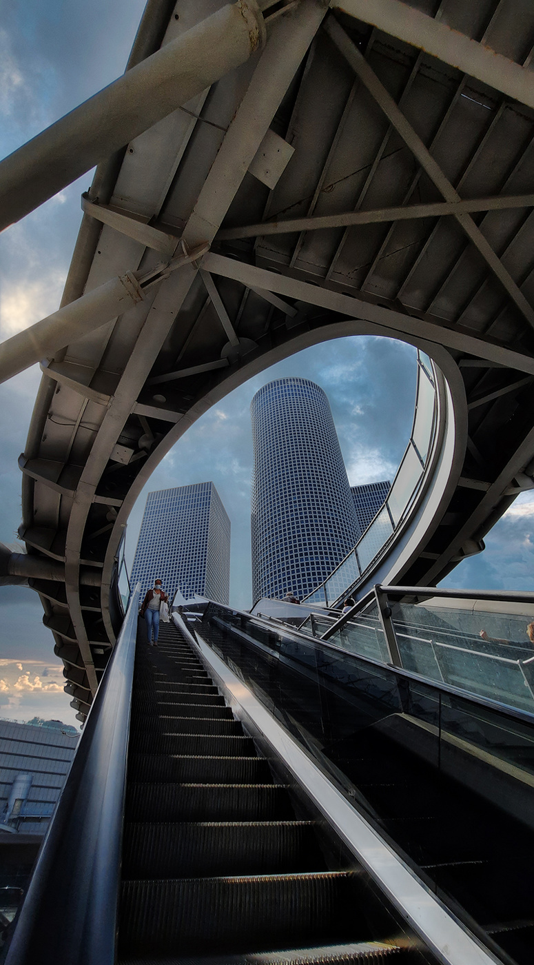 В кольце большого города...