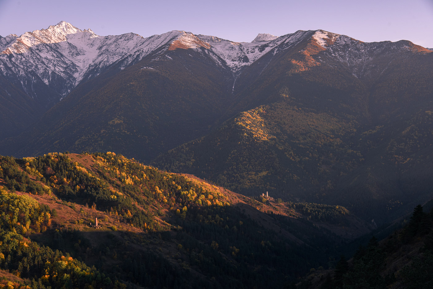 Опускался вечер