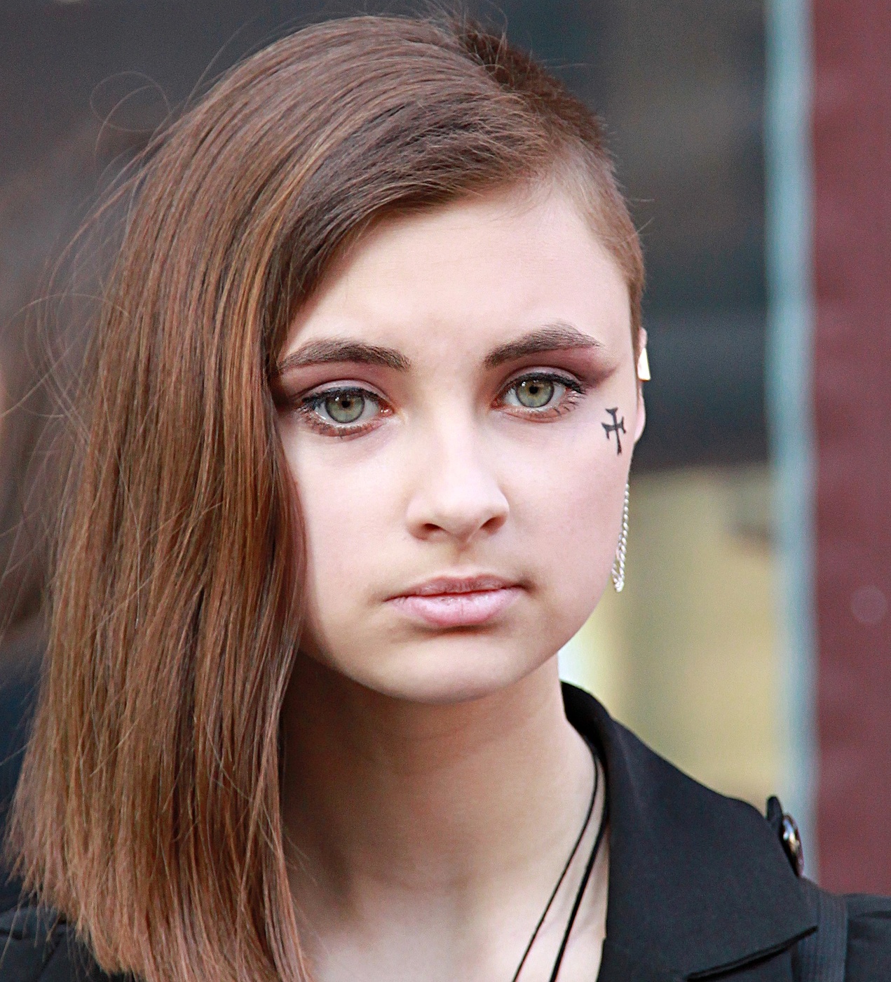 Портрет прохожей