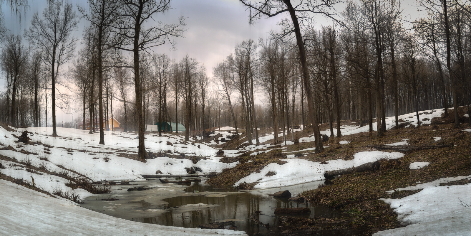 Веденинский стадион в апреле