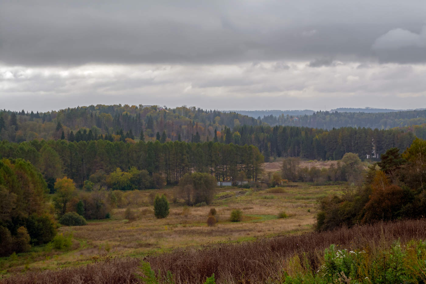 уж небо осенью дышало...