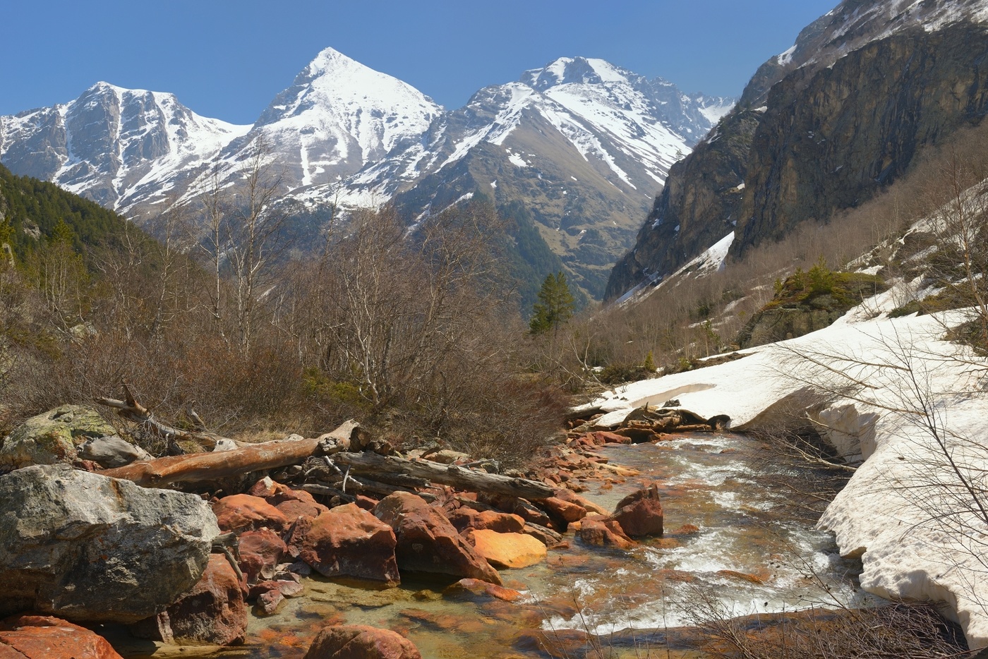 Весна в горах