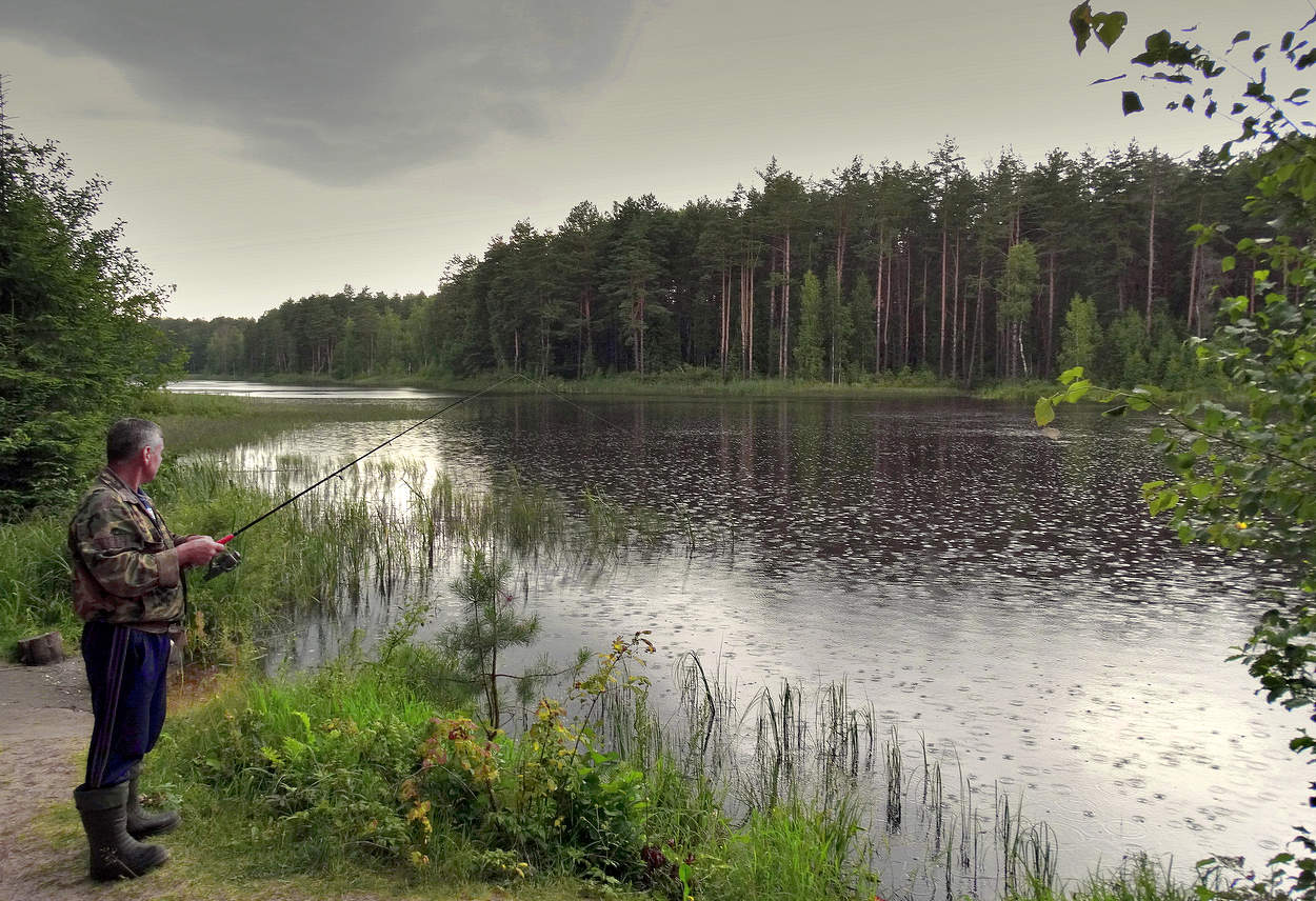 И дождь рыбаку не помеха