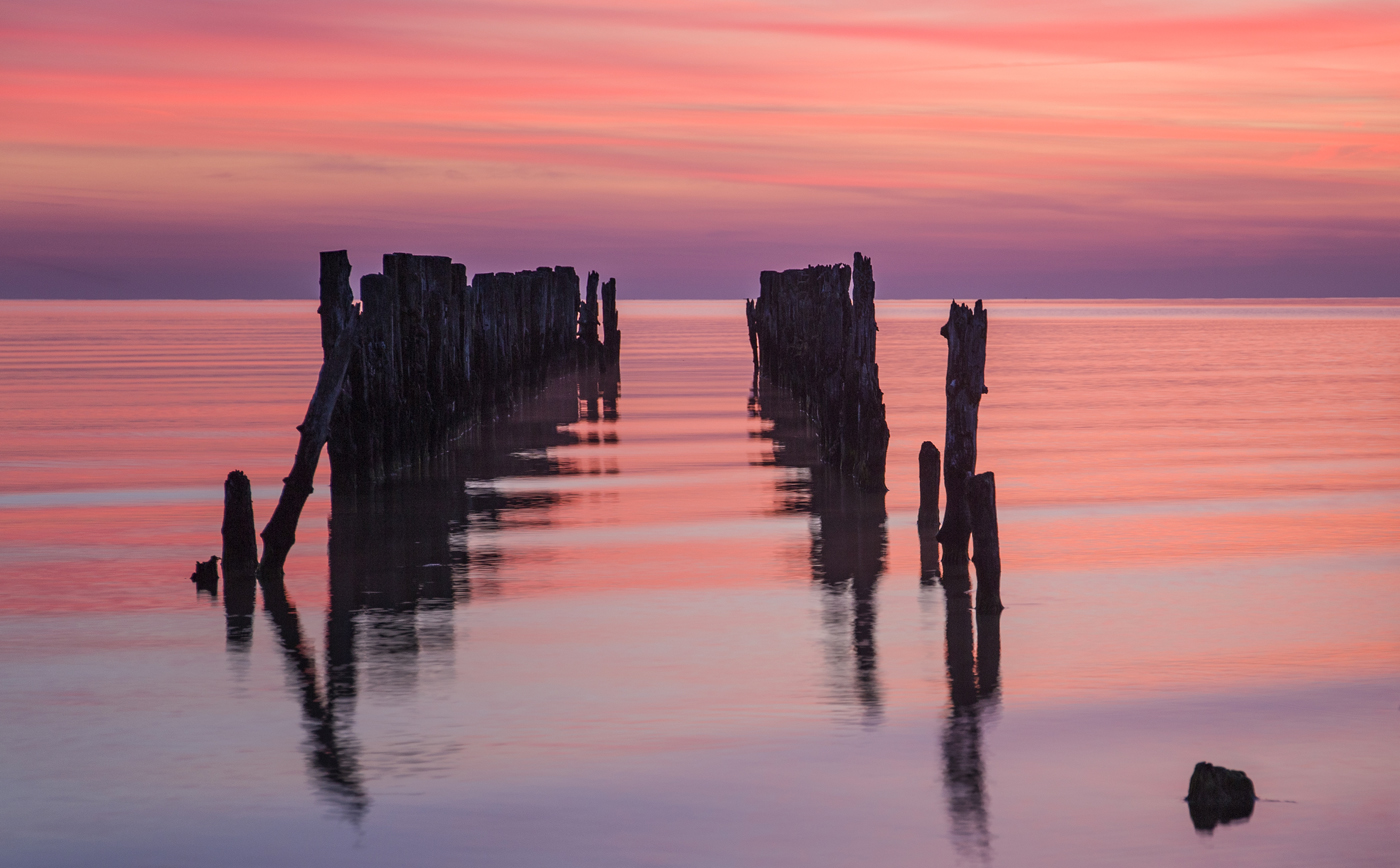 Старые сваи