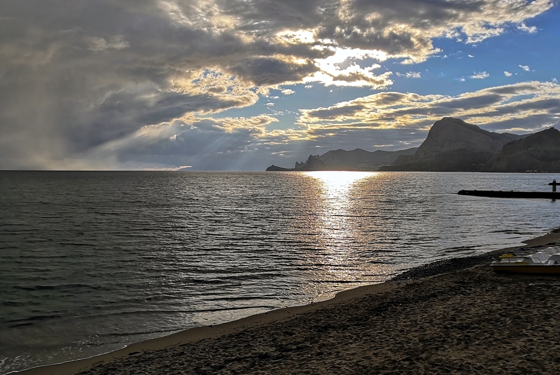 Вечер на море...