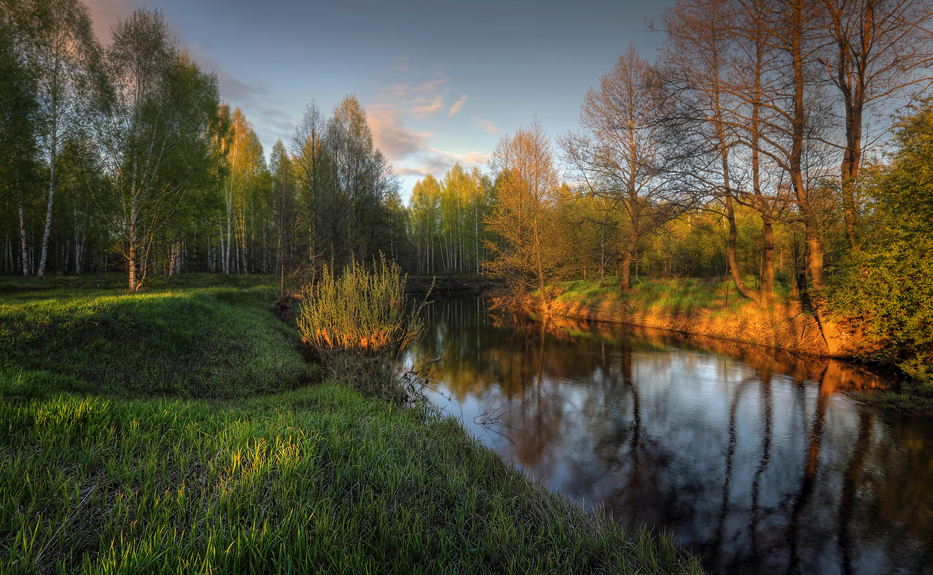 Майский вечер на реке
