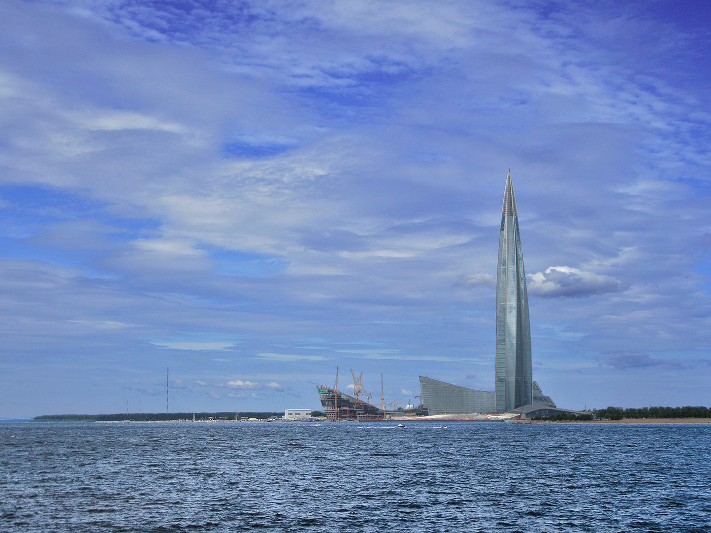 Окуните ваши кисти в голубое...