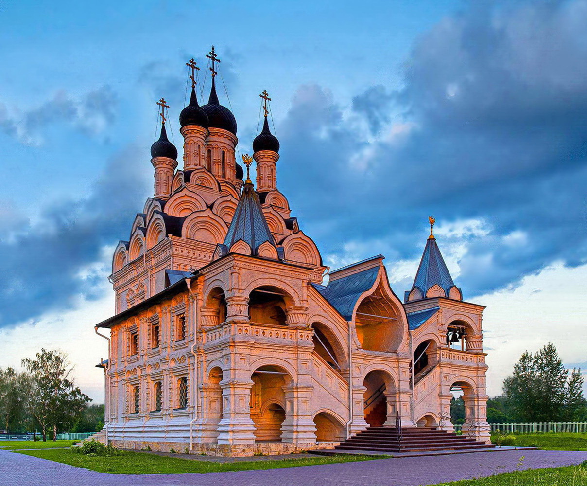 Храм Благовещения в Тайнинском