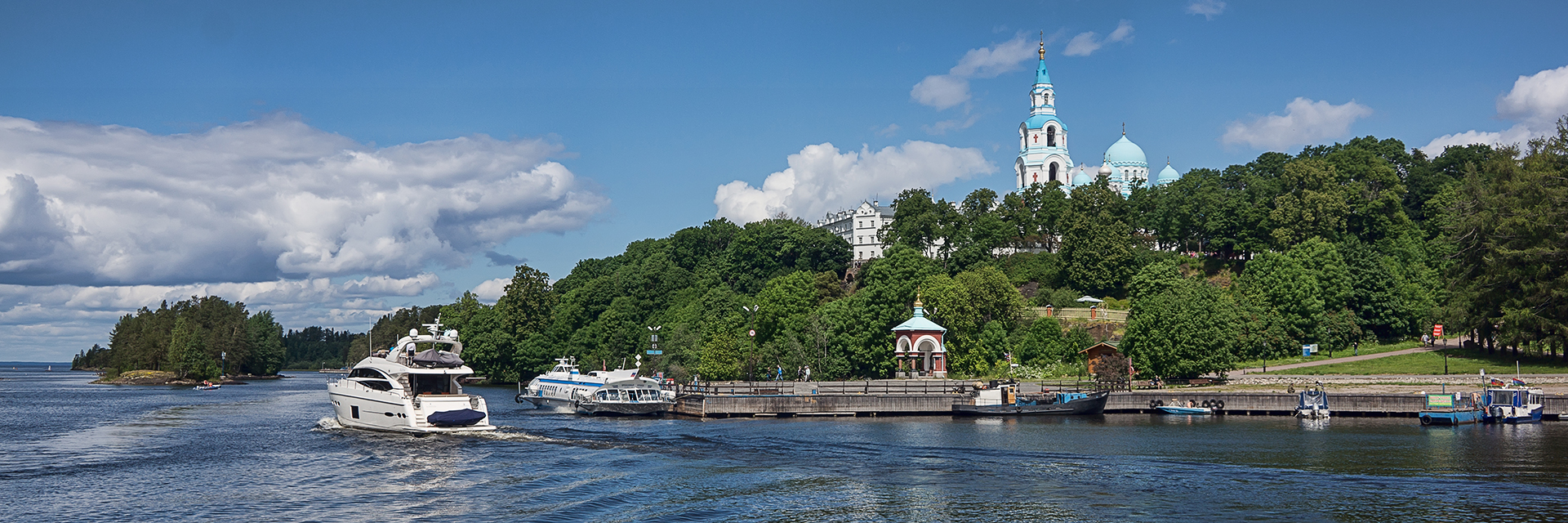 Монастырская бухта