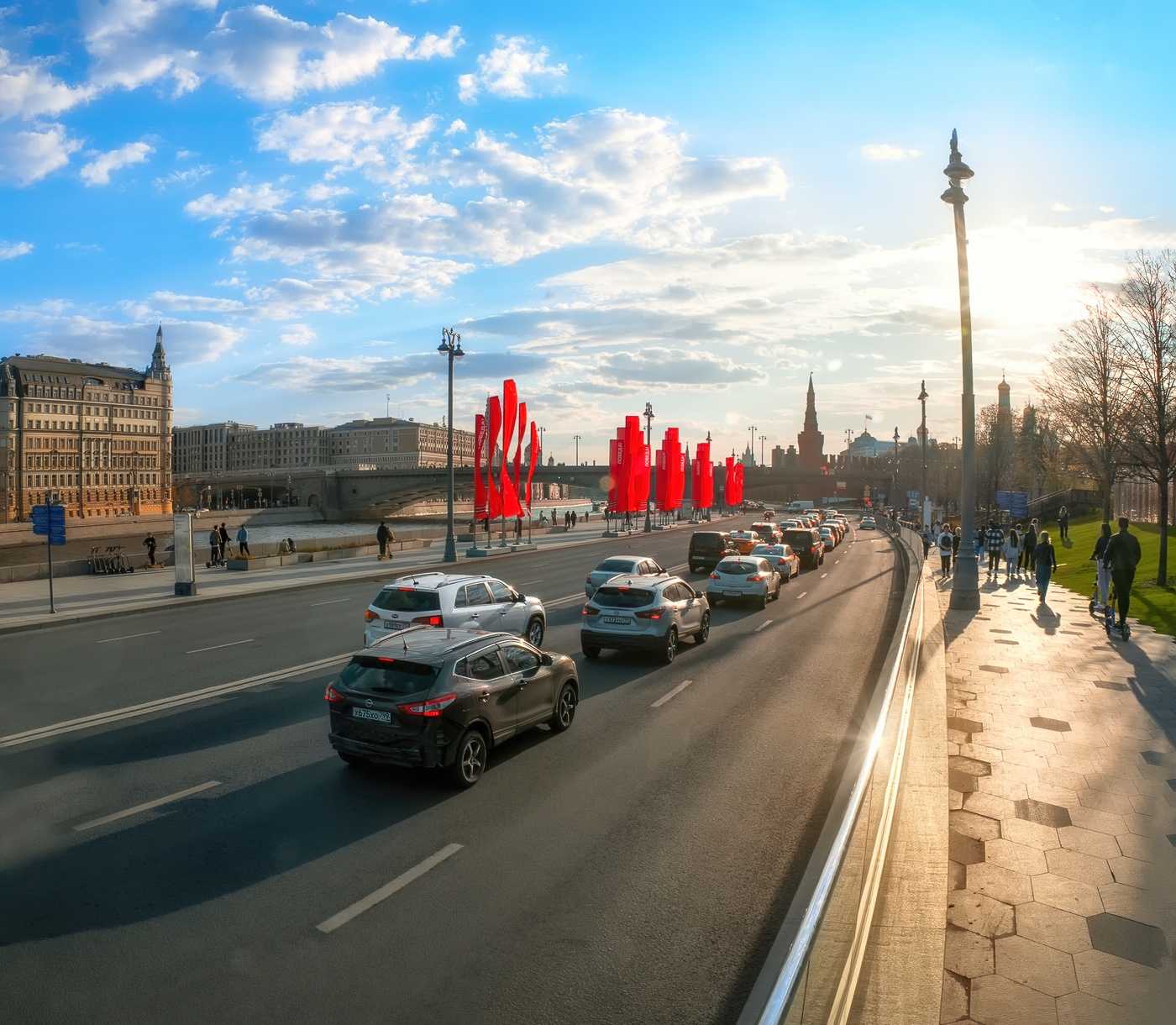 Вечер возле Кремля