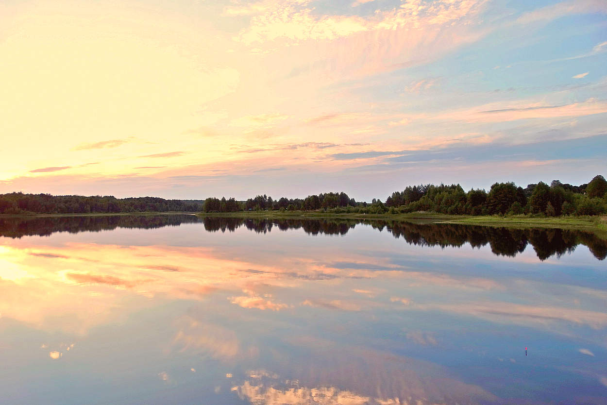Погожий летний вечер