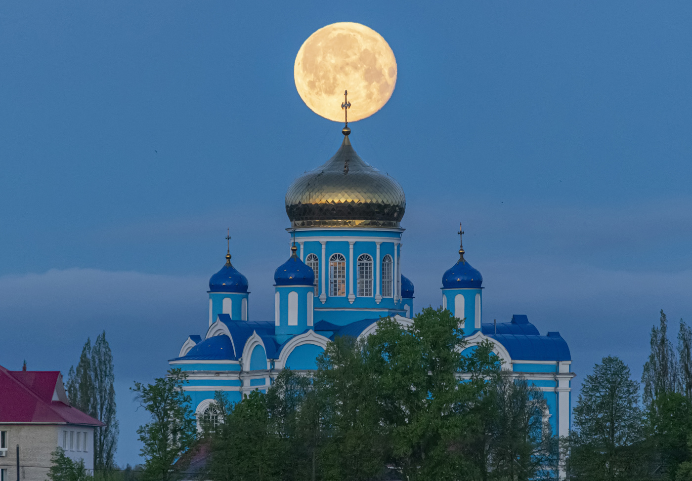 на рассвете