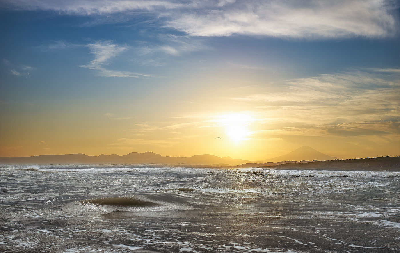Немного голубого с золотом..