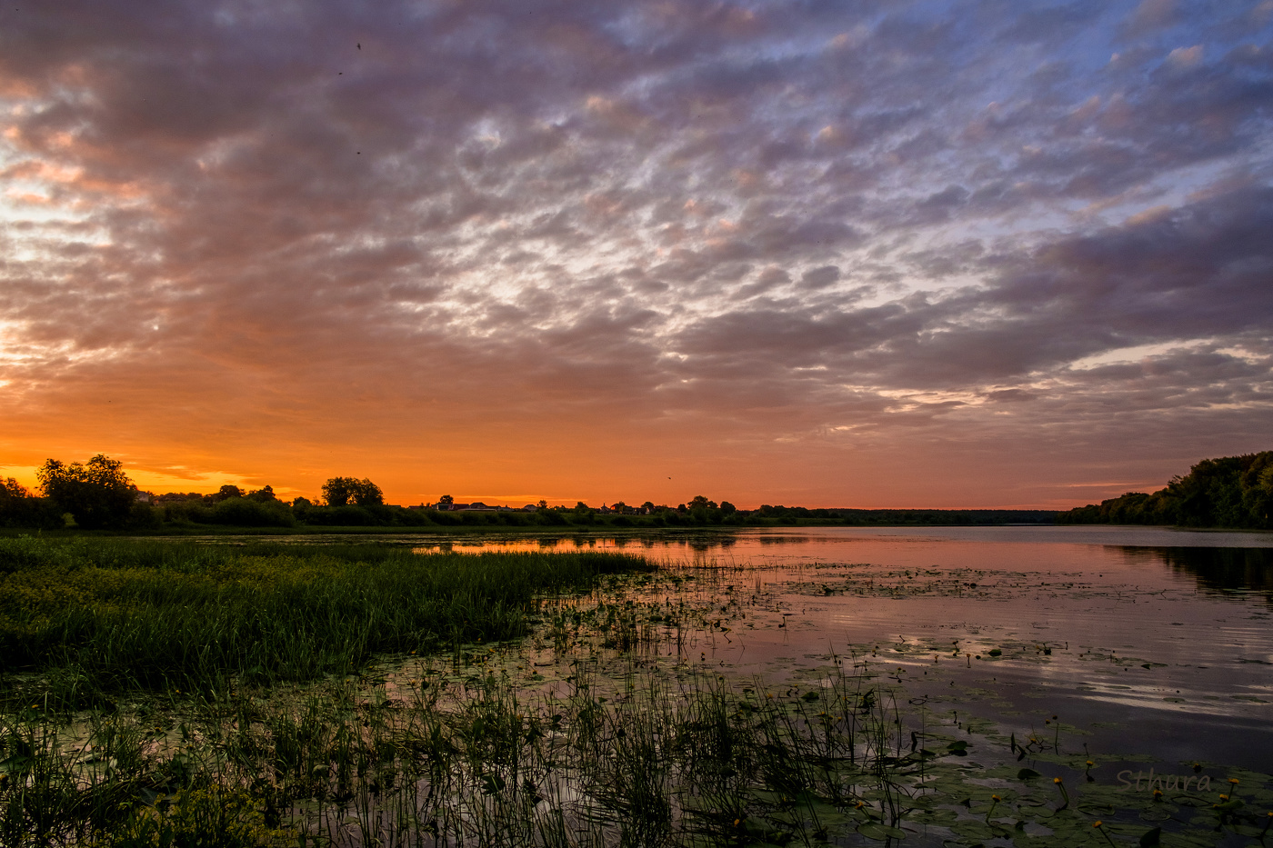 Озеро Исток на рассвете.