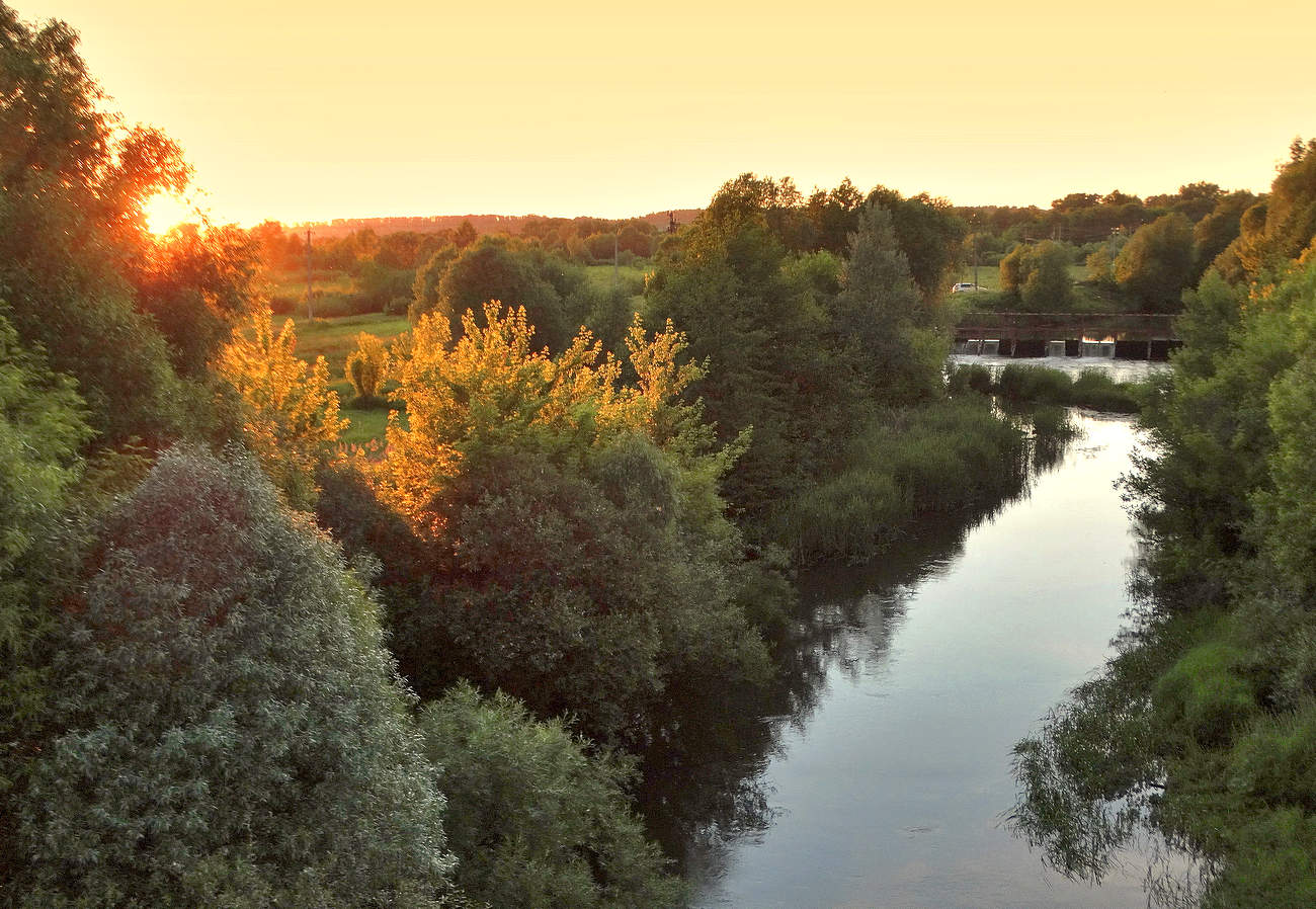 Летний вечер на реке Цон