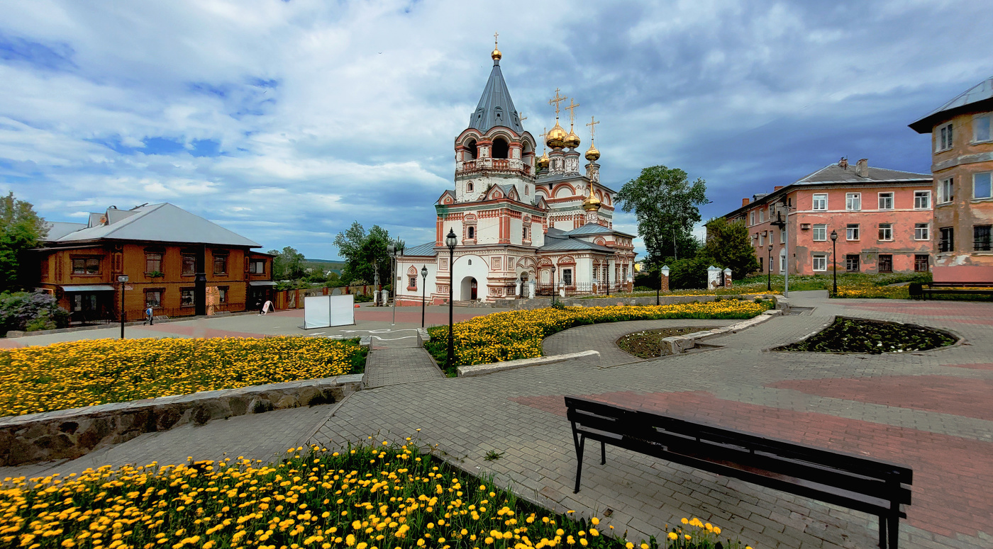 В Соликамске. Богоявленская церковь.