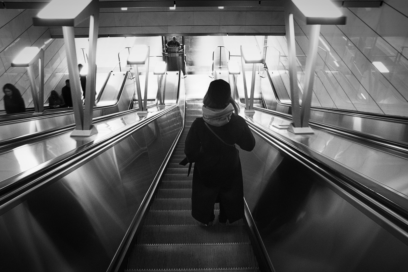 "...бывает такое время, когда непременно надо хоть куда-нибудь да пойти!..."