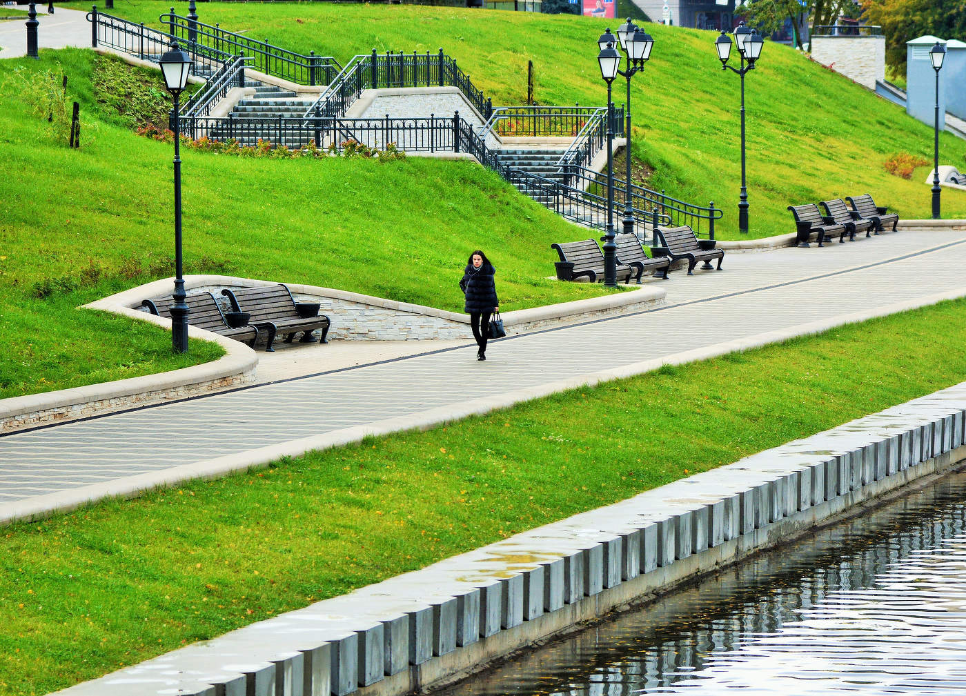 "Тебе исполнилось сегодня тридцать восемь..."