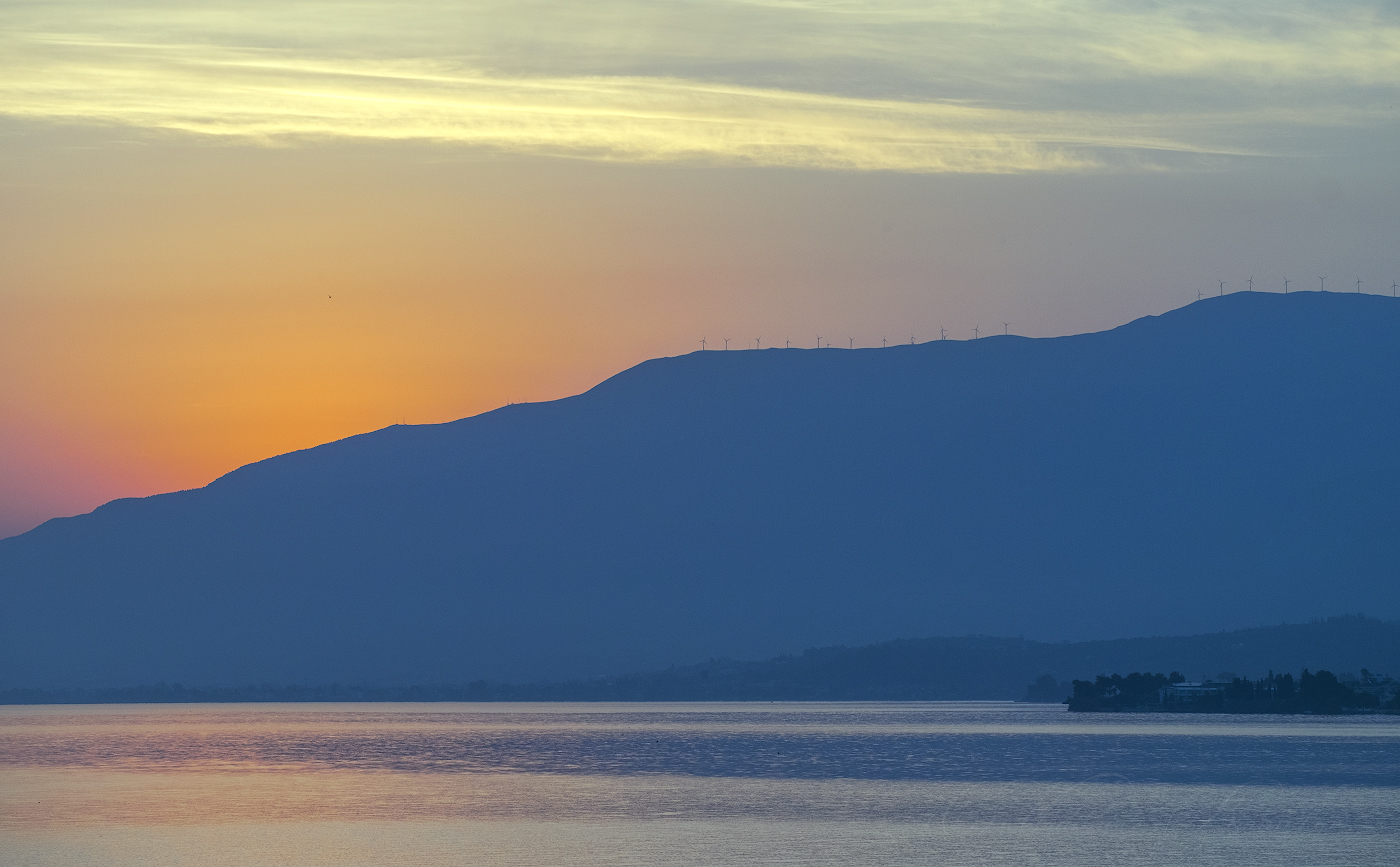 Миг до рассвета