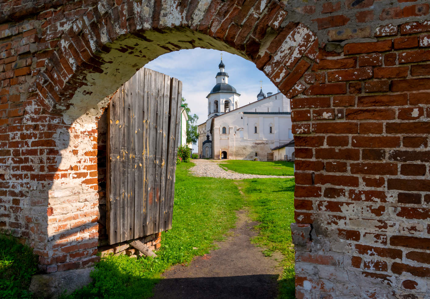 преданья старины глубокой...