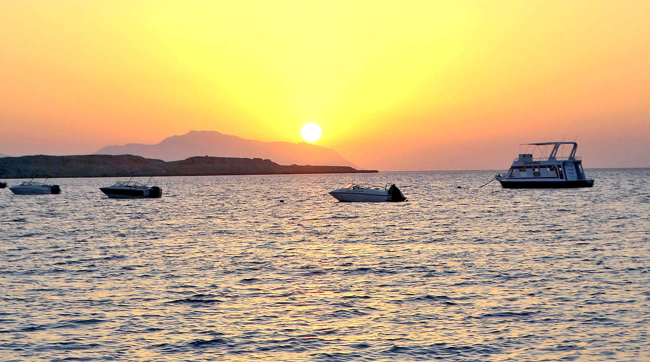 Ранним утром в бухте