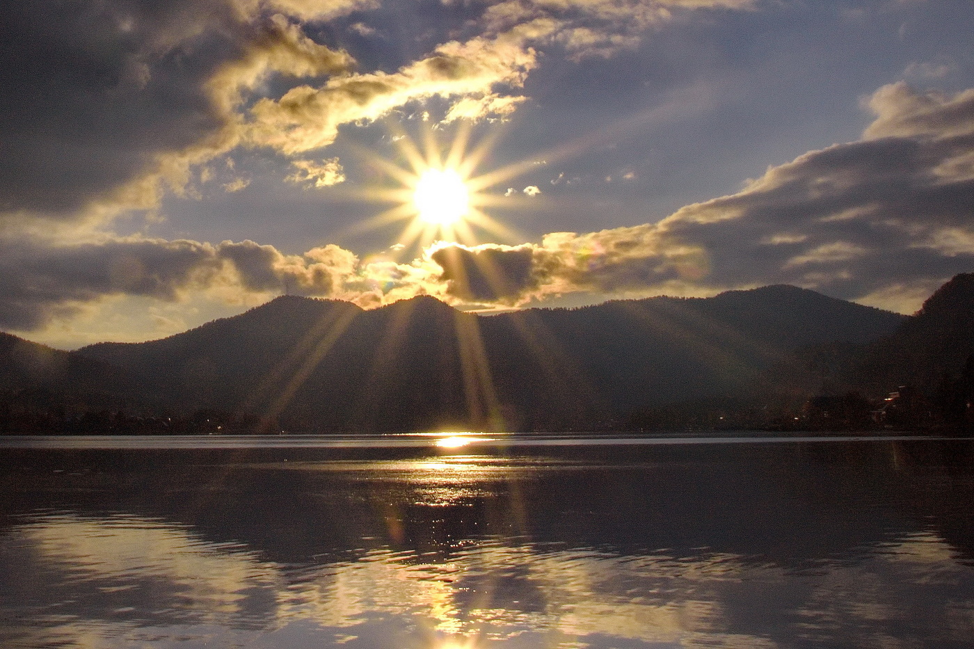 Тёплый вечер.