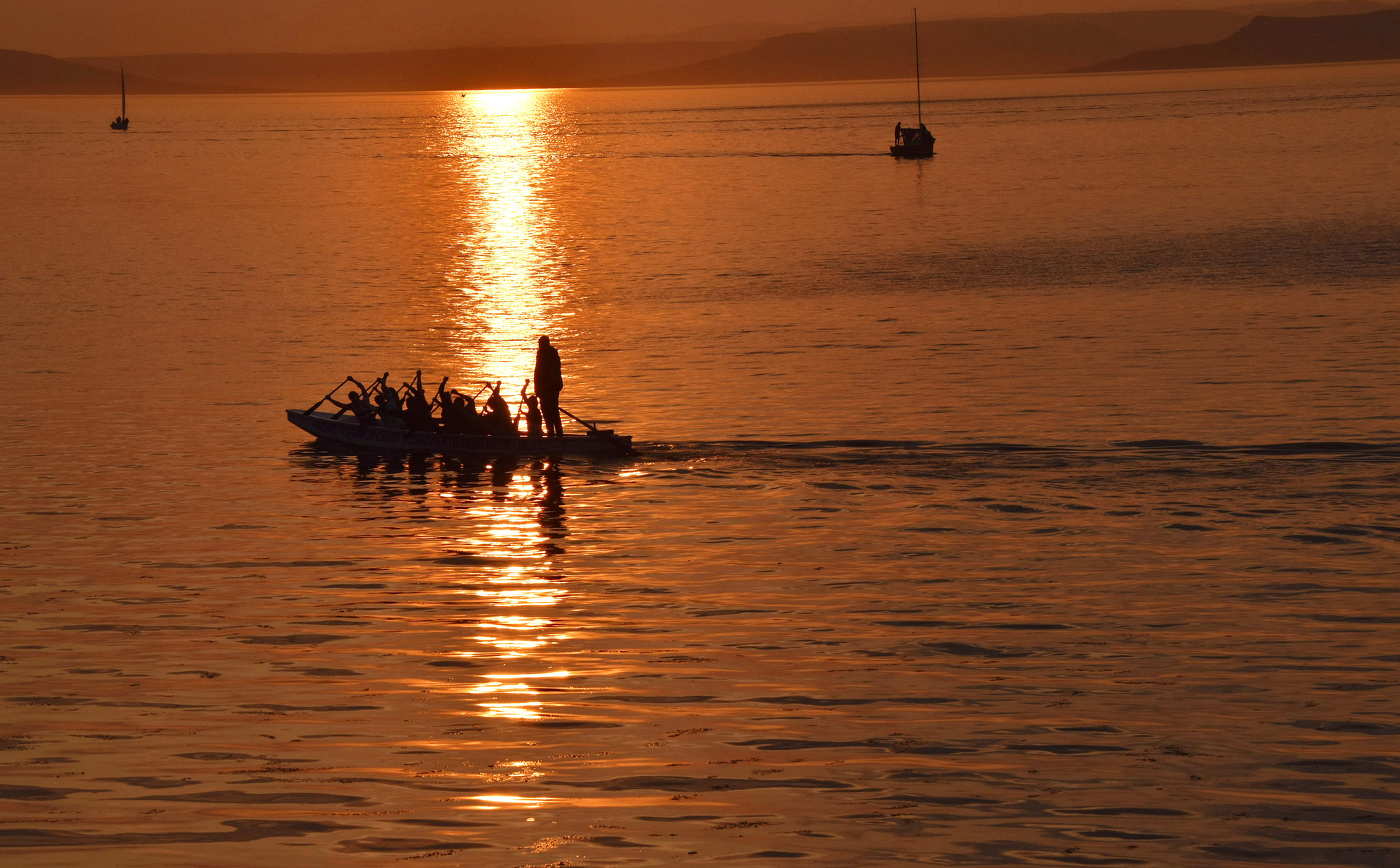 Догоняя солнце