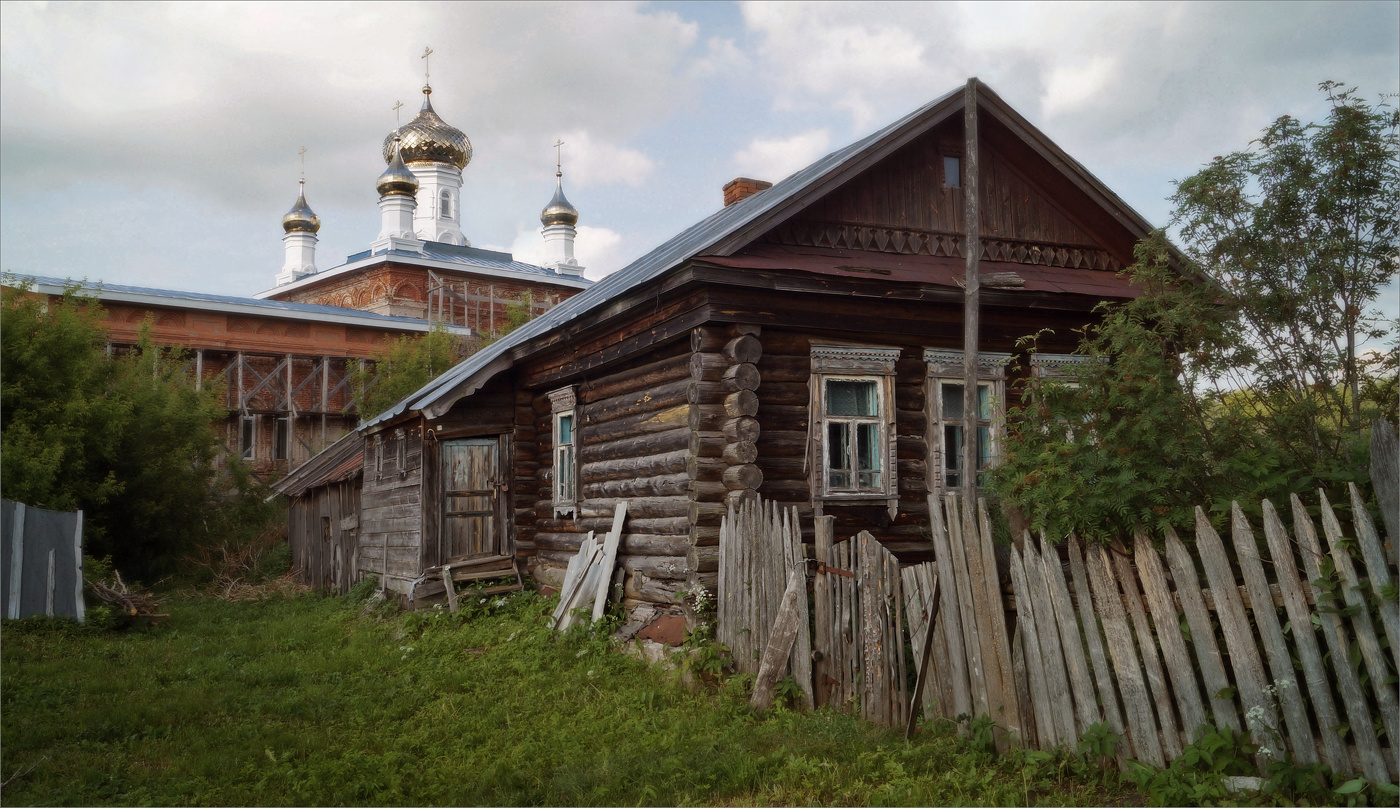 На сельской улице