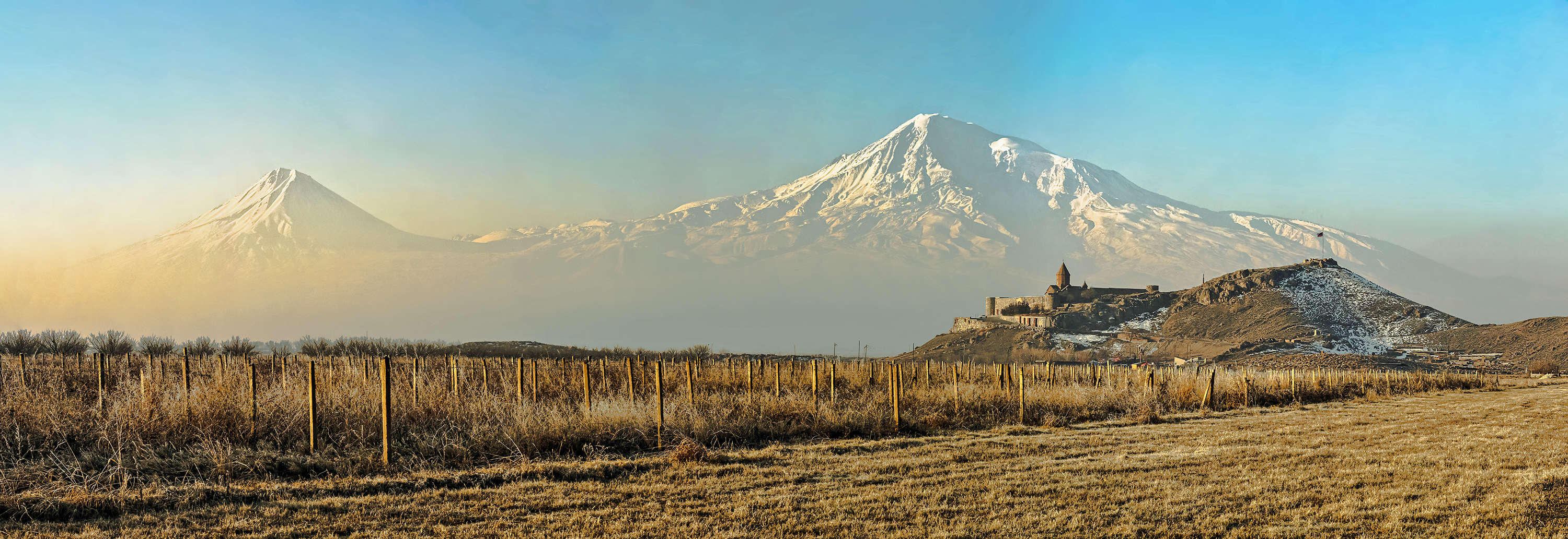 Арарат в утренней дымке
