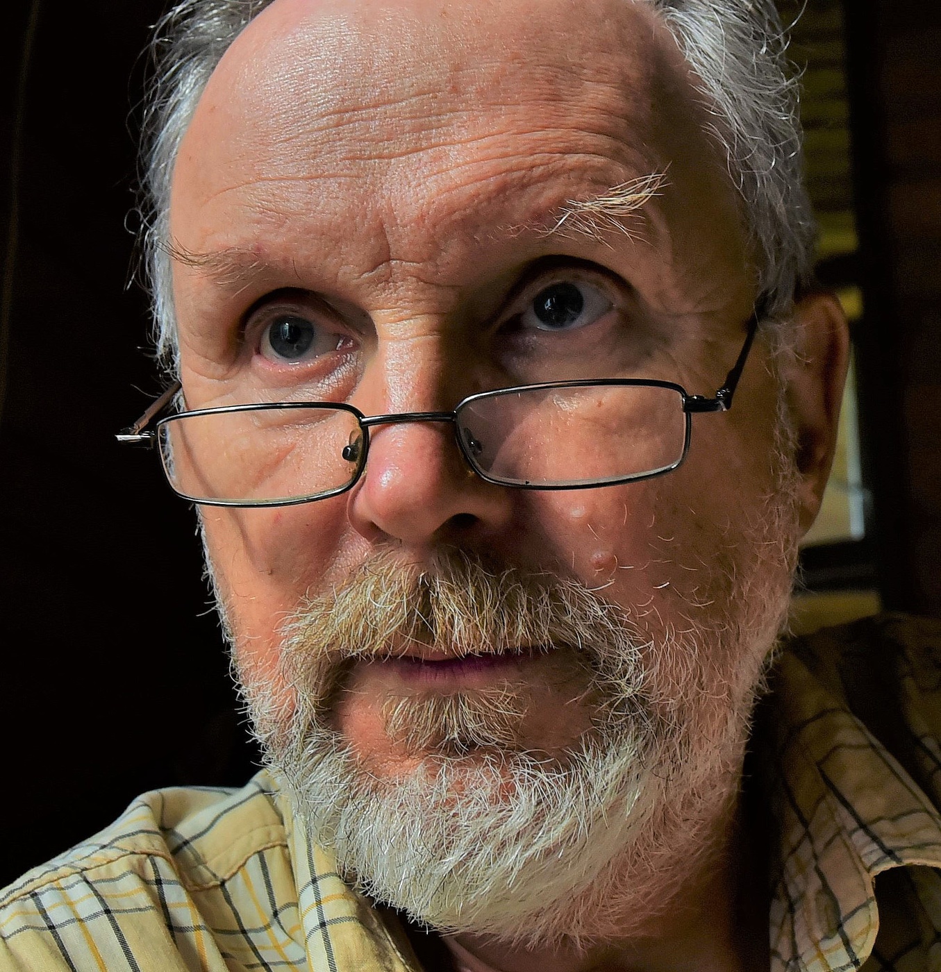 "Кто-то скажет, что возраст - это морщины и седина в волосах. Бред..."