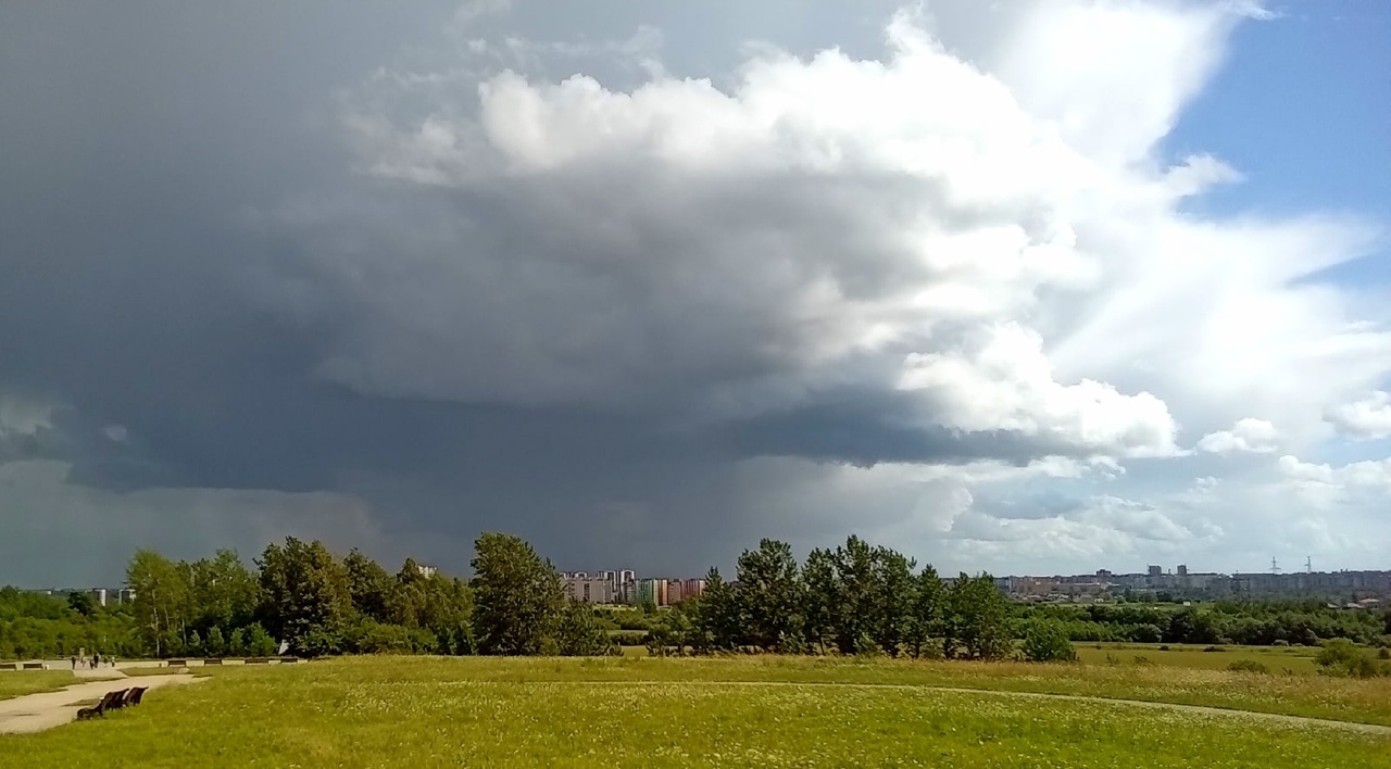 в городе дождь