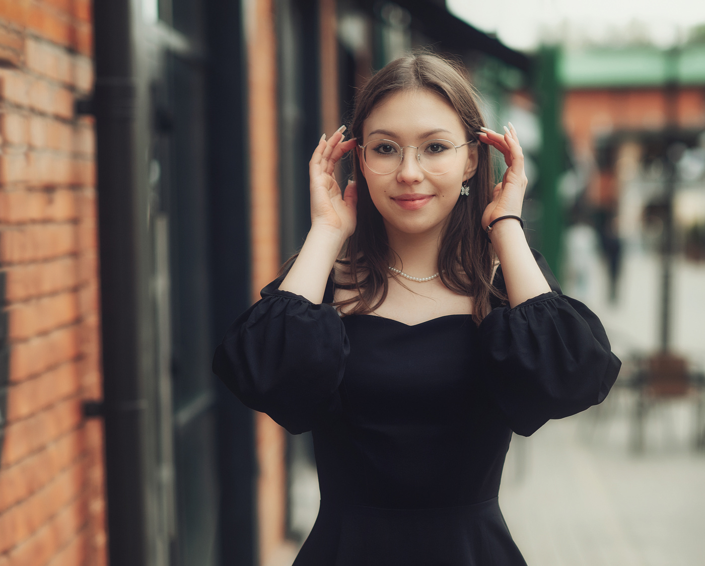 Умница и красавица.