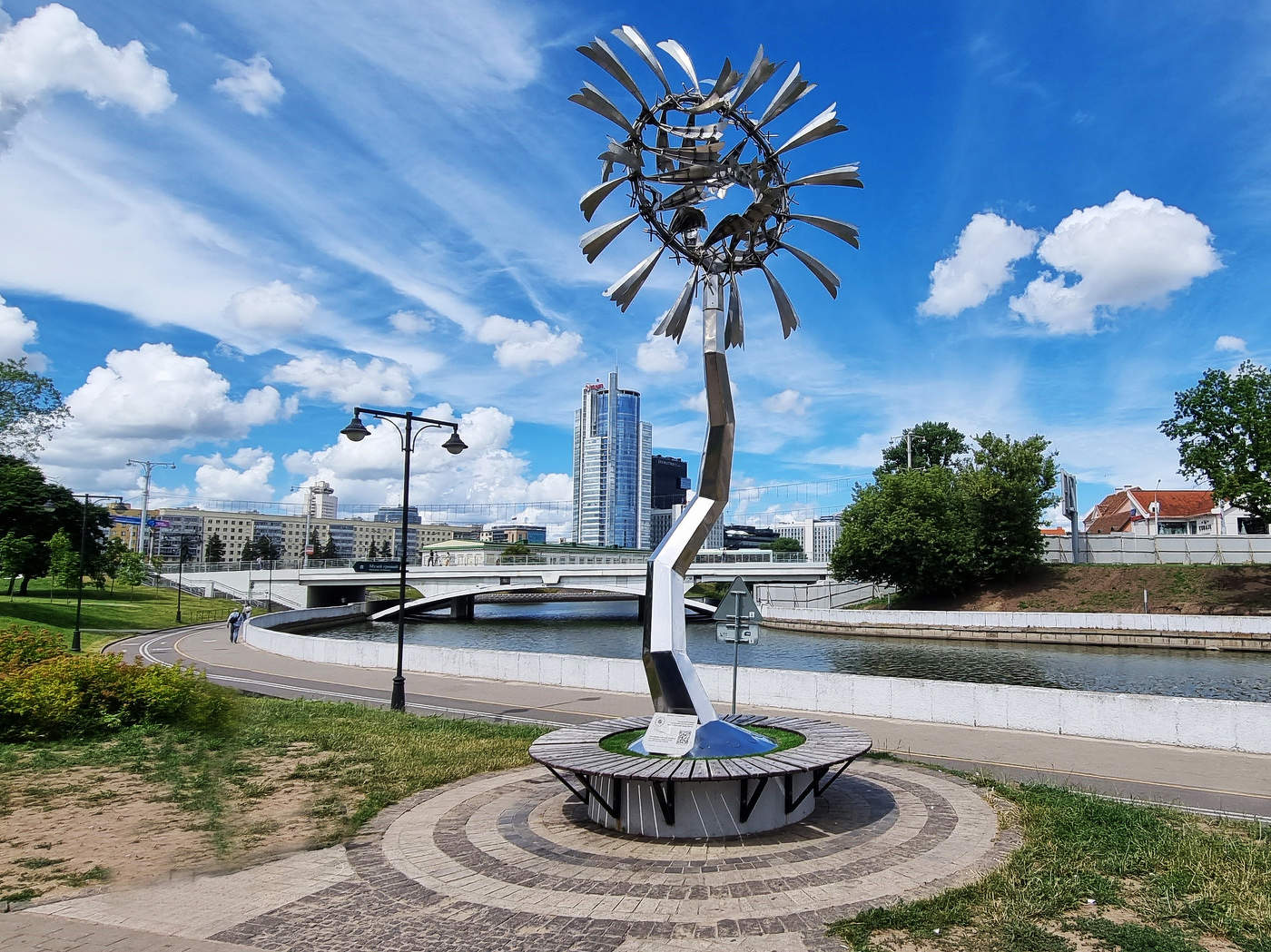 Июль в большом городе...