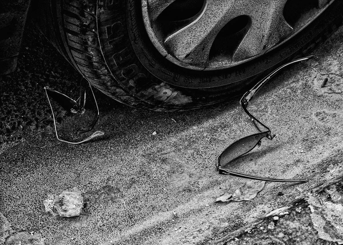 Машина и очки