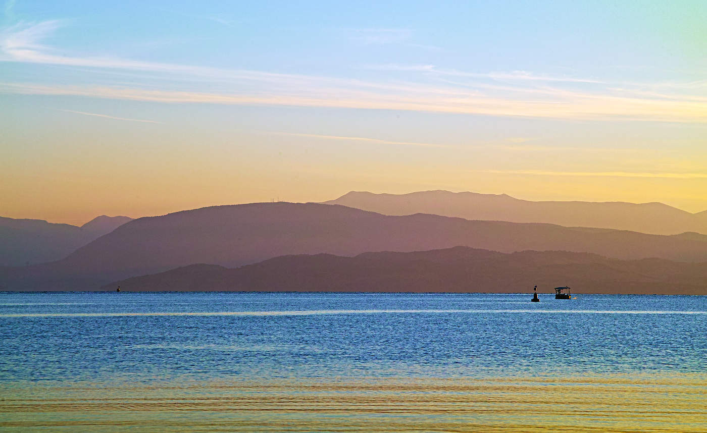 Радужный рассвет