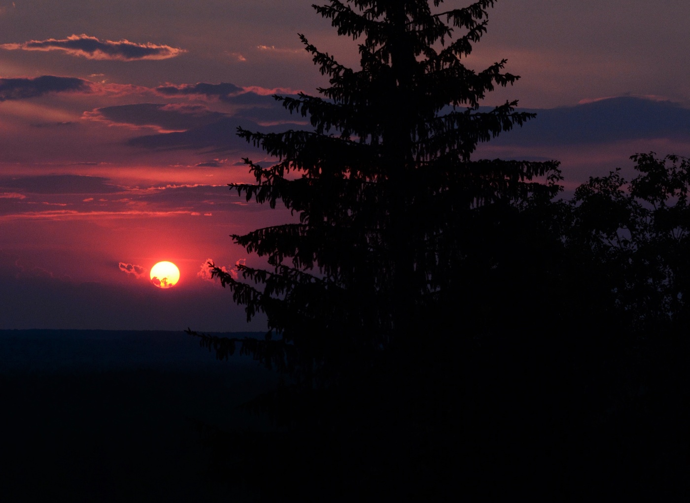 "Закат. День солнечный зачах ..."