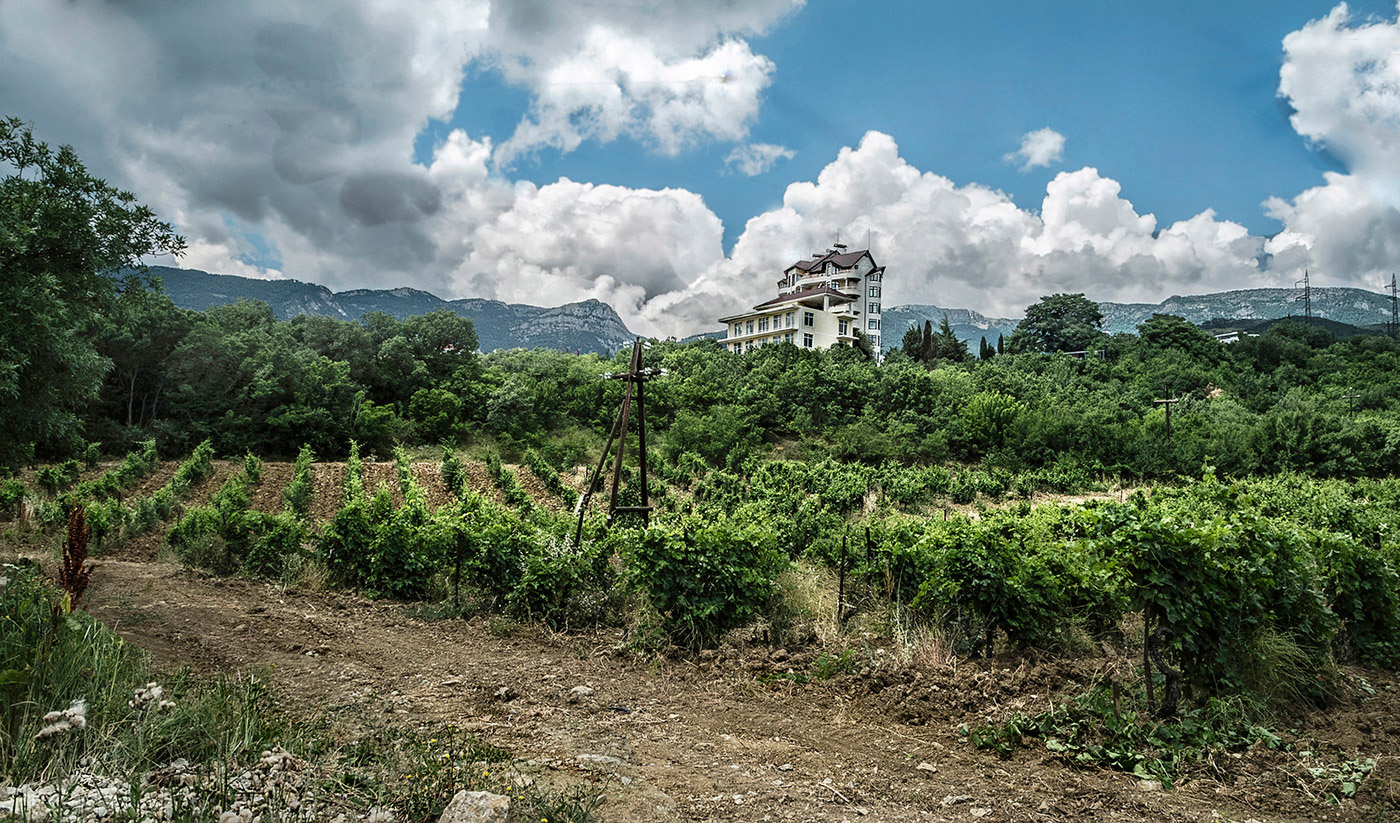 Между морем и горами